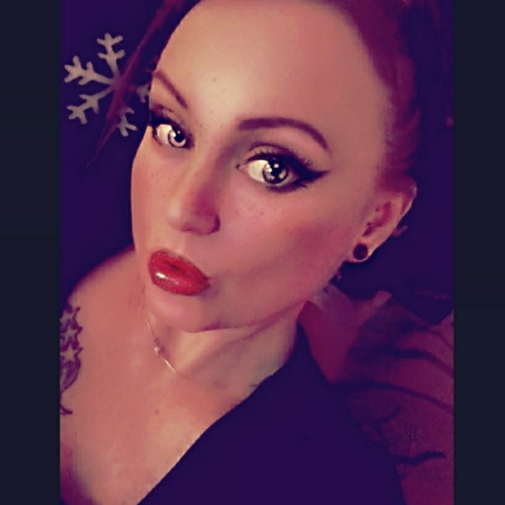 Meet your Posher, Teia